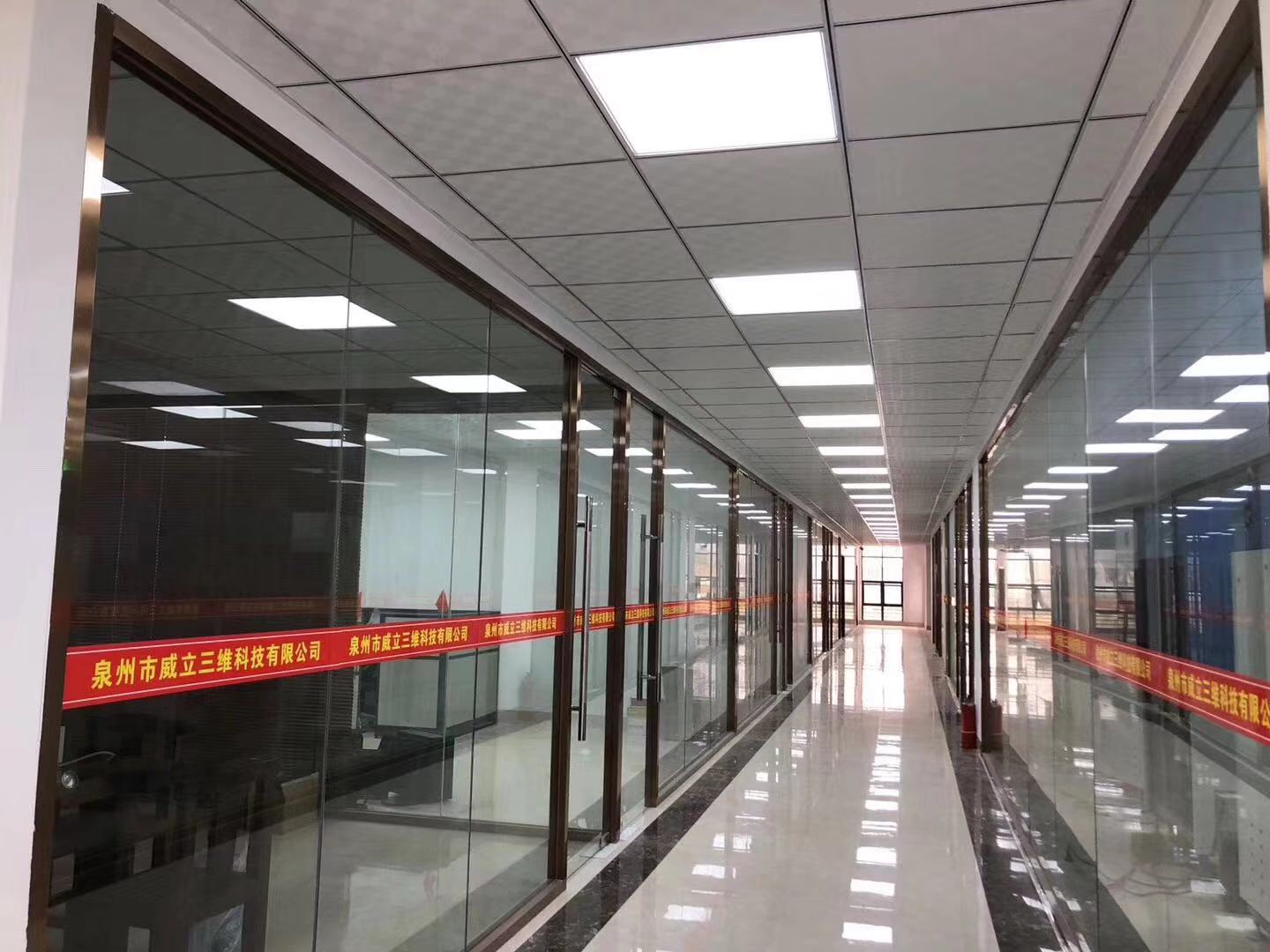 威立三维公司实拍-办公室走廊.jpg